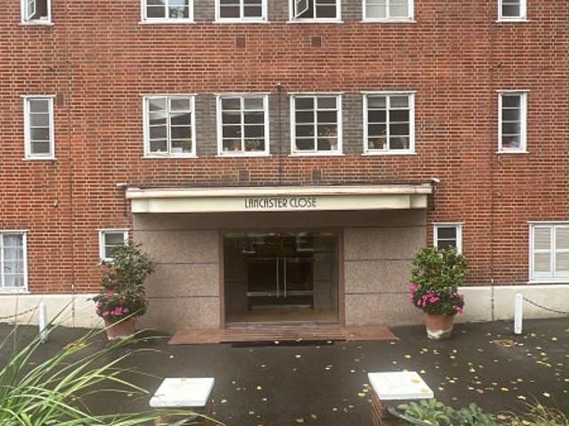 1 bed flat available for Rent in Notting Hill!