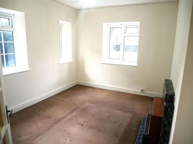1 Bed Flat, Burnham Court, NW4