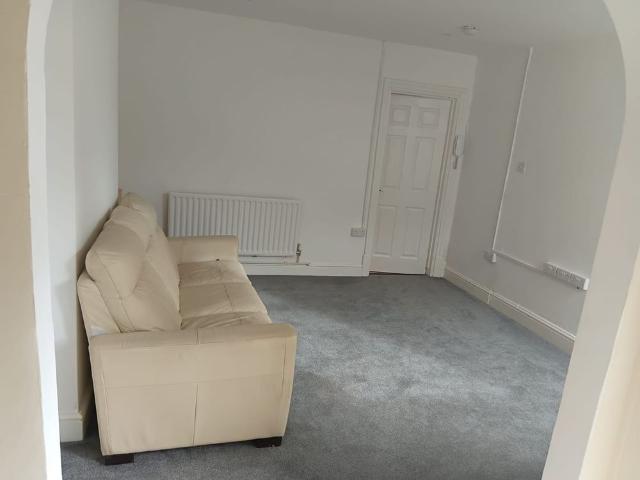 1 Bed Flat, Beatrice Road, LE3