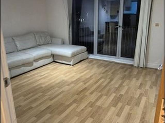 1 Bed Flat, Benedicts Wharf, IG11
