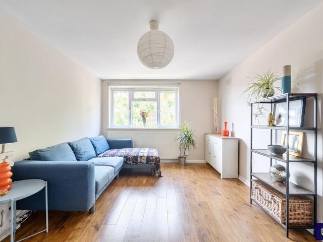 1 Bed Flat, Berry Lodge, N4