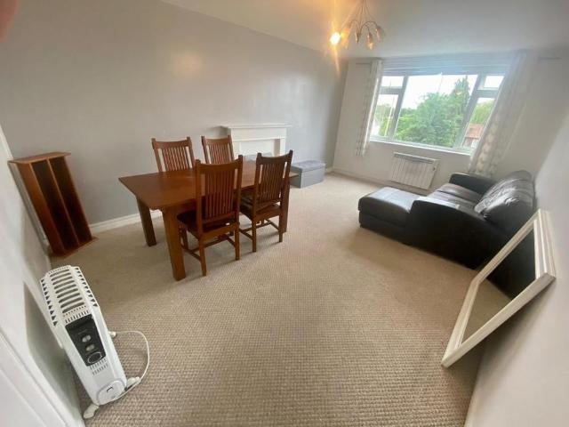 1 Bed Flat, Braids Court, LE2