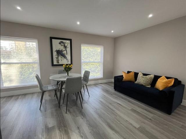 1 Bed Flat, Broad Street, RG1