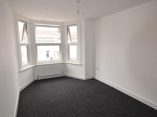 1 Bed Flat, Cambridge Road, IG3