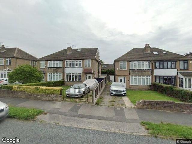1 Bed Flat, Carr Manor Road, LS17