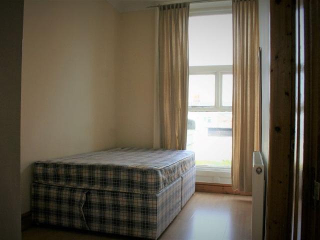 1 Bed Flat, Chatham Street, RG1