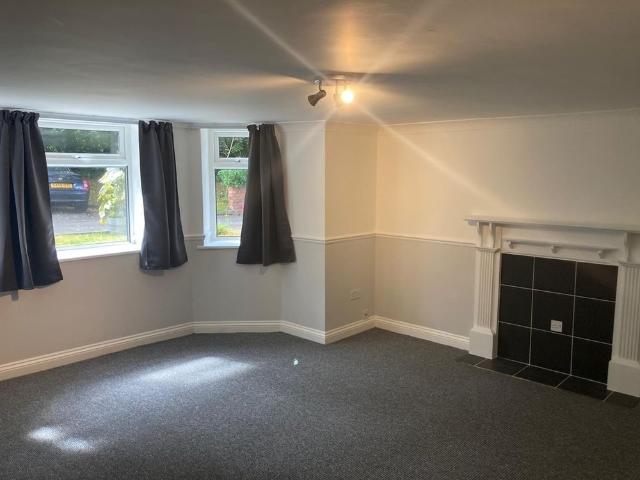1 Bed Flat, Chorlton, M21