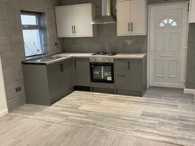 1 Bed Flat, Clare Road, TW4