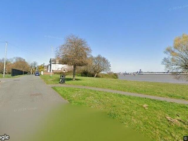 1 Bed Flat, Dell House, CH42