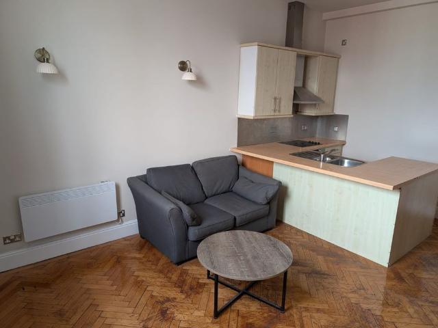 1 Bed Flat, Eastgate, LS2