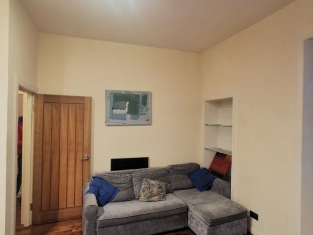 1 Bed Flat, Earl Grey Street, EH3