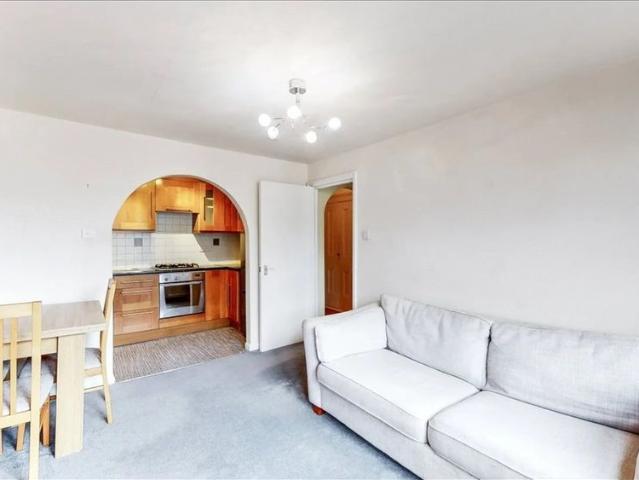 1 Bed Flat, Elvendon Road, N13