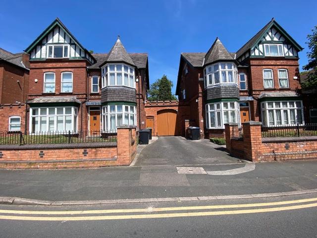 1 bed flat, fully furnished