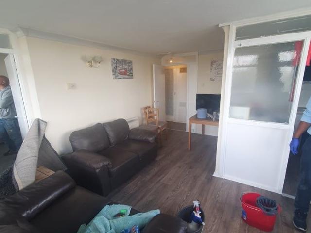 1 Bed Flat, Falkener House, CV6