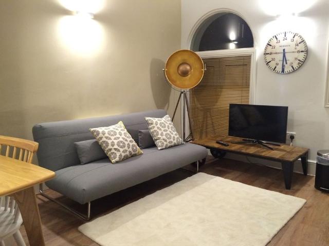 1 Bed Flat, Figtree Lane, S1