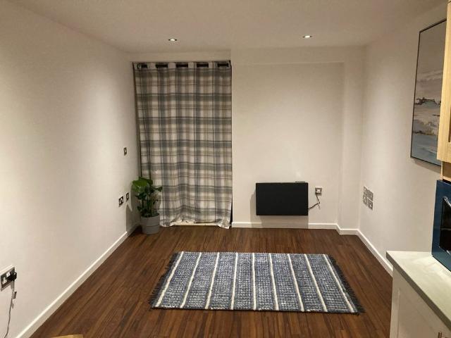 1 Bed Flat, Fitzwilliam House, S1