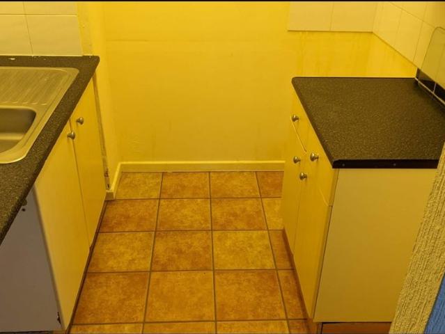1 Bed Flat, Florence Road, CH44