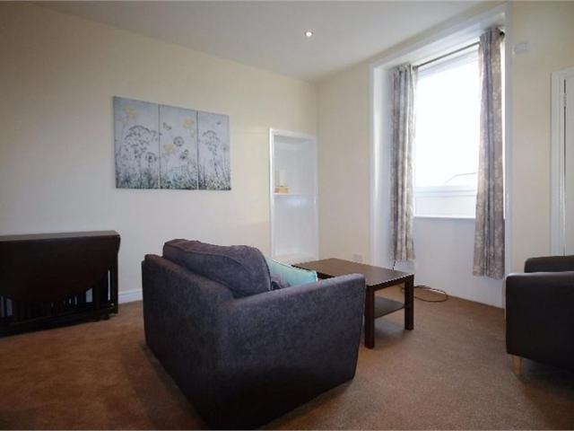 1 bed flat for rent in Morningside