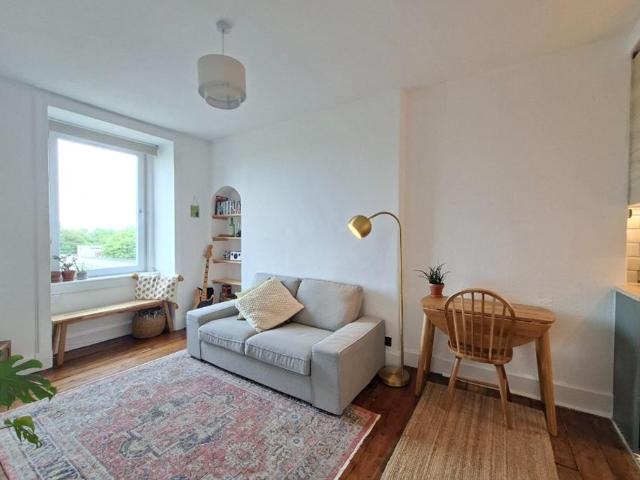 1 bed flat for rent in Granton