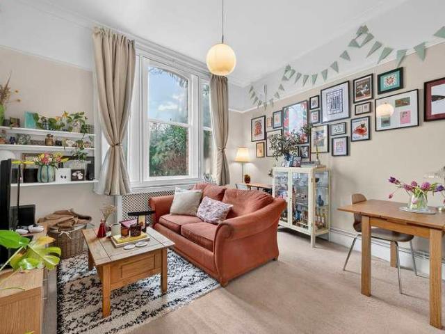 1 bed flat for sale