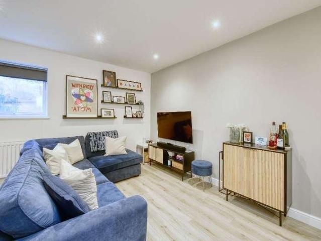 1 bed flat for sale