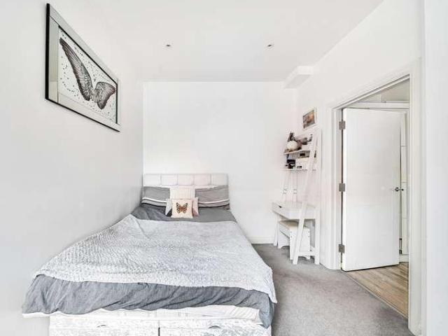 1 bed flat for sale