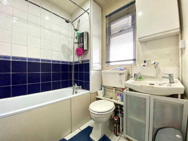 1 bed flat for sale