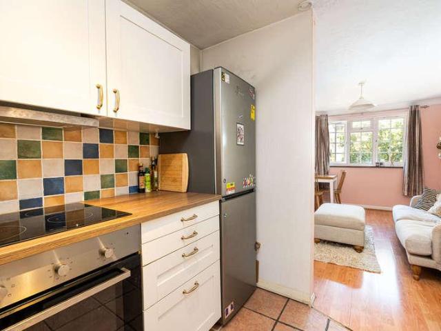 1 bed flat for sale