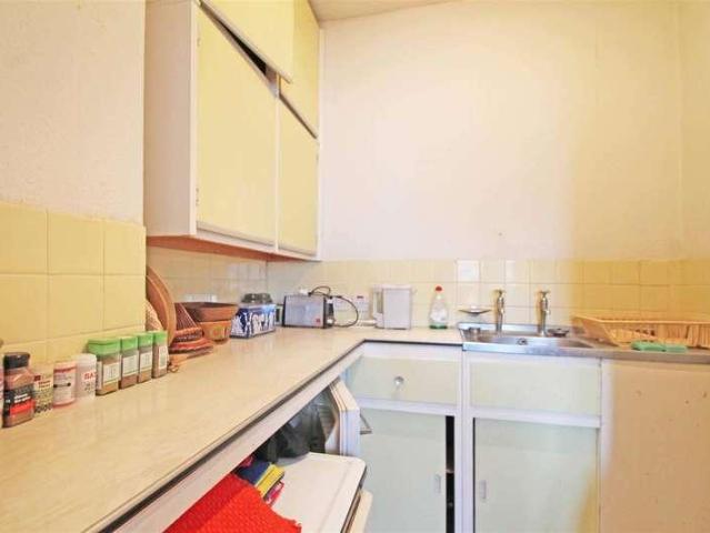 1 bed flat for sale