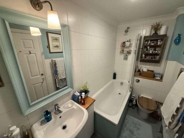 1 bed flat for sale