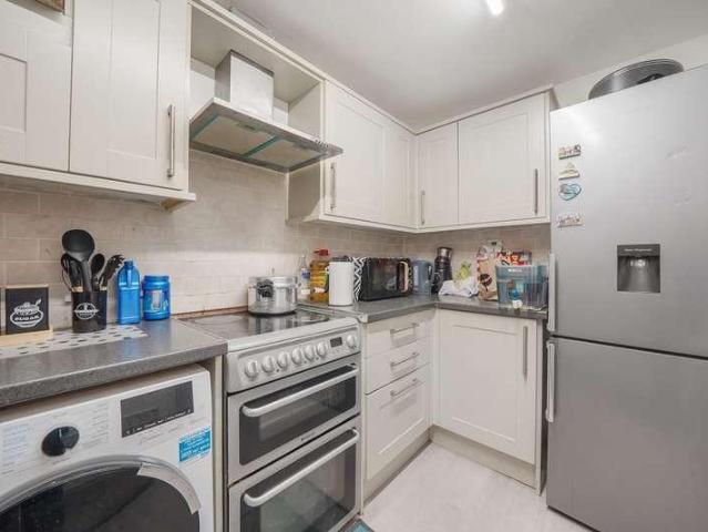 1 bed flat for sale