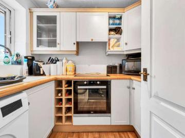 1 bed flat for sale