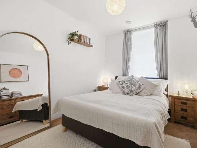 1 bed flat for sale