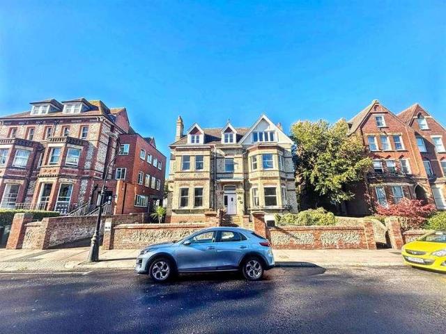 1 bed flat for sale