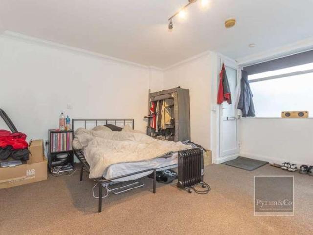 1 bed flat for sale