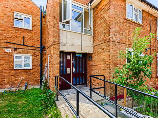 1 bed flat for sale