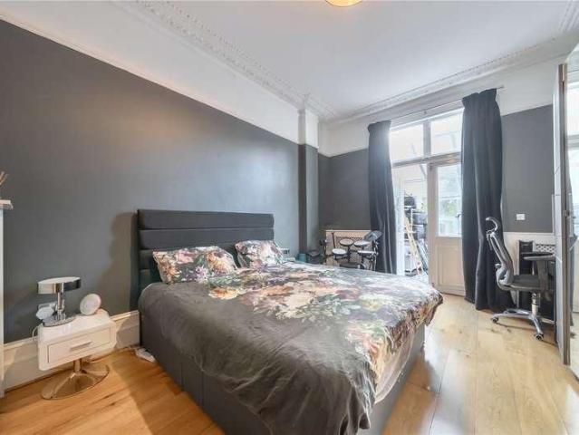 1 bed flat for sale