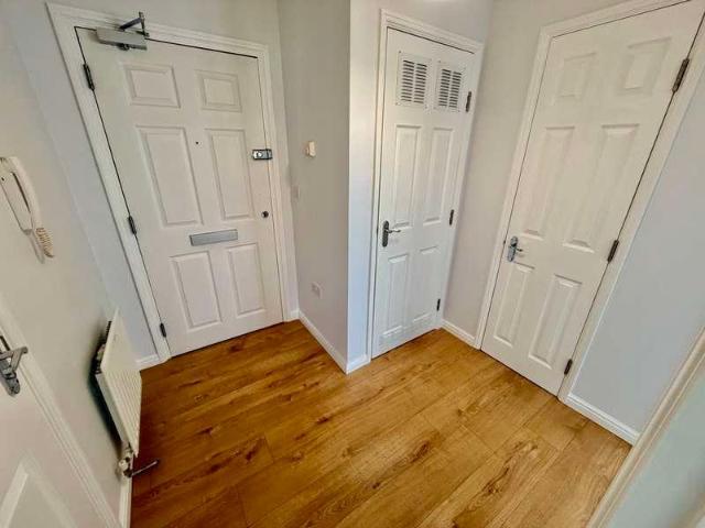 1 bed flat for sale