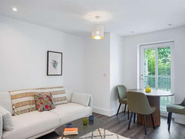1 bed flat for sale