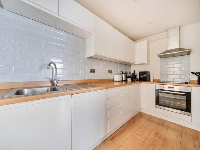 1 bed flat for sale