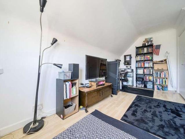 1 bed flat for sale