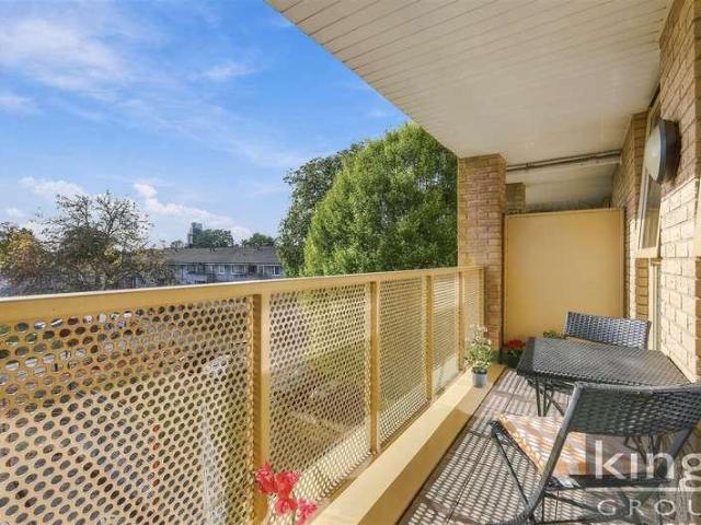 1 bed flat for sale