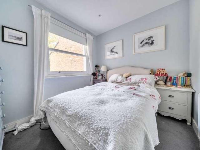 1 bed flat for sale