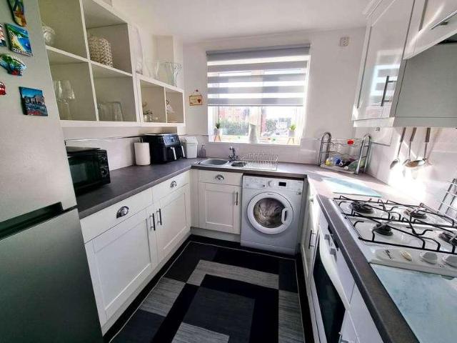 1 bed flat for sale