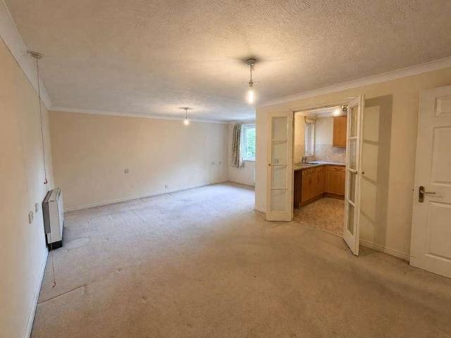 1 bed flat for sale