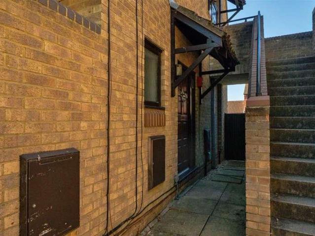 1 bed flat for sale