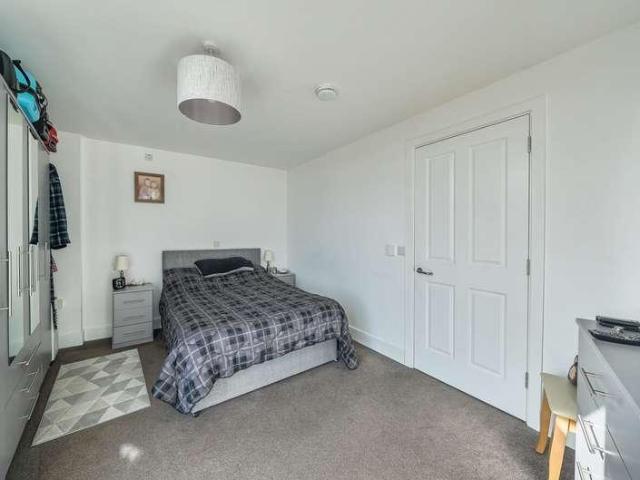 1 bed flat for sale