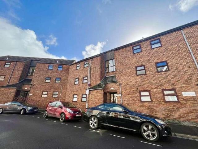 1 bed flat for sale