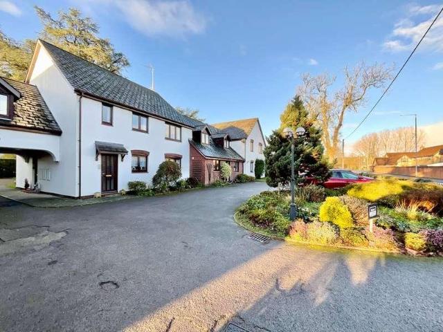 1 bed flat for sale
