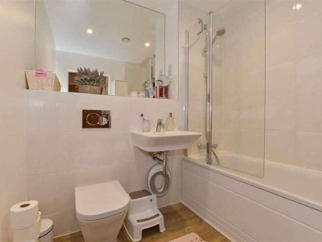 1 bed flat for sale